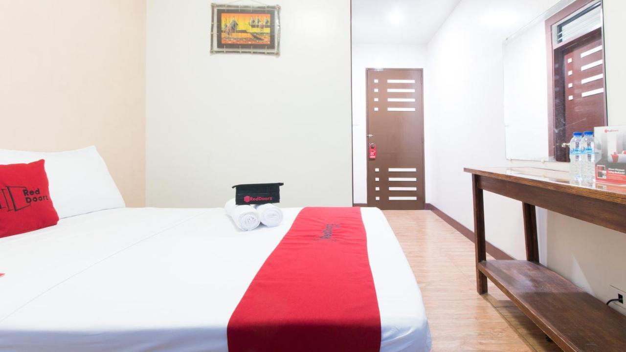 Reddoorz @ San Jose Tagbak Jaro Iloilo Hotel Exterior photo