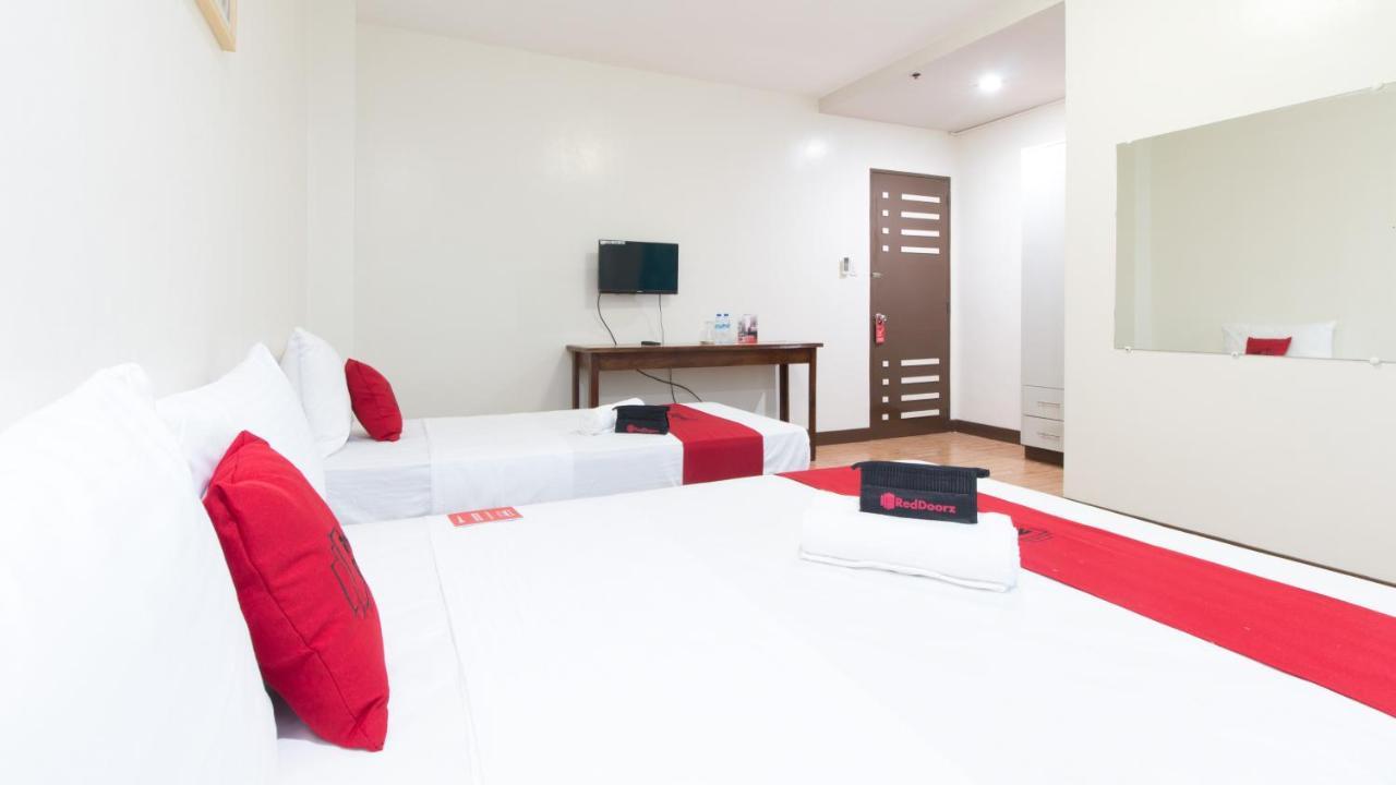 Reddoorz @ San Jose Tagbak Jaro Iloilo Hotel Exterior photo